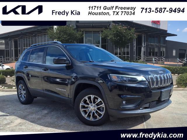 used 2019 Jeep Cherokee car, priced at $13,890