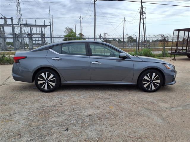 used 2021 Nissan Altima car, priced at $16,880