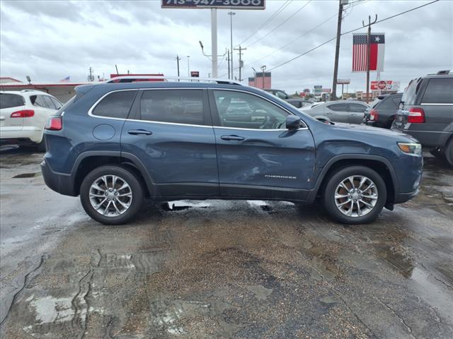 used 2020 Jeep Cherokee car, priced at $15,944