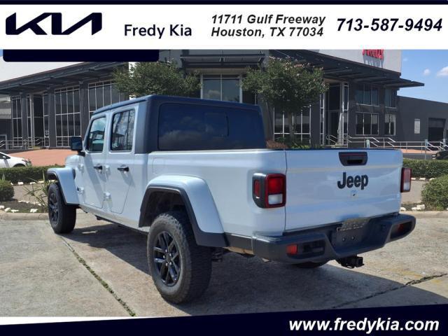 used 2023 Jeep Gladiator car, priced at $31,968