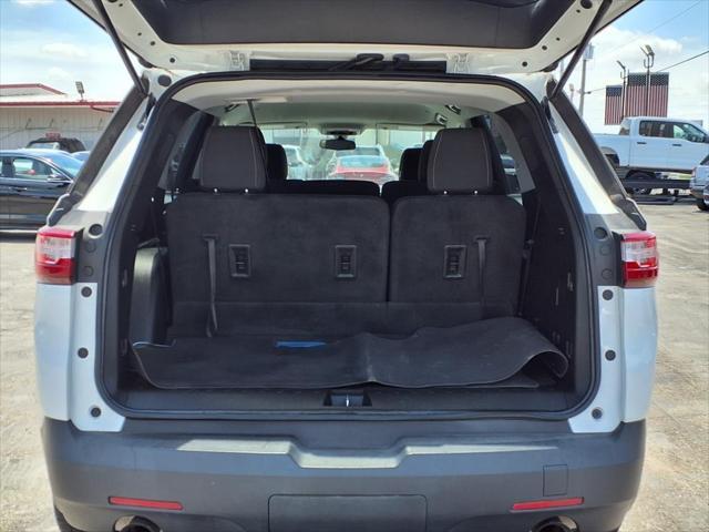 used 2020 Chevrolet Traverse car, priced at $15,348