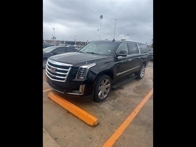 used 2017 Cadillac Escalade ESV car, priced at $32,302