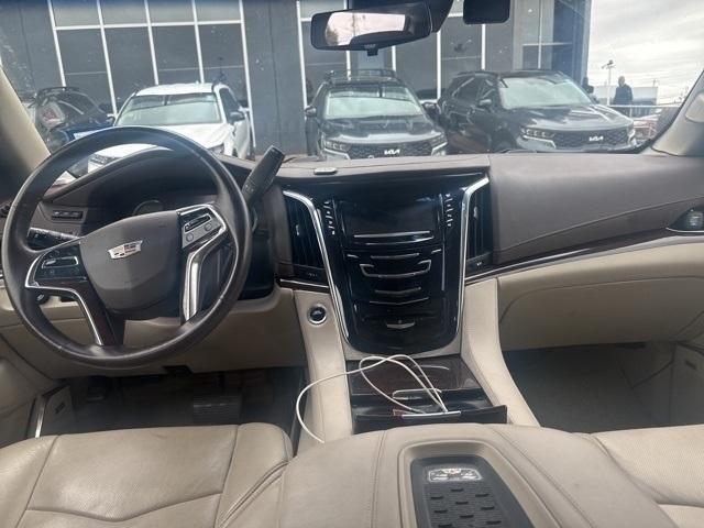 used 2017 Cadillac Escalade ESV car, priced at $32,302