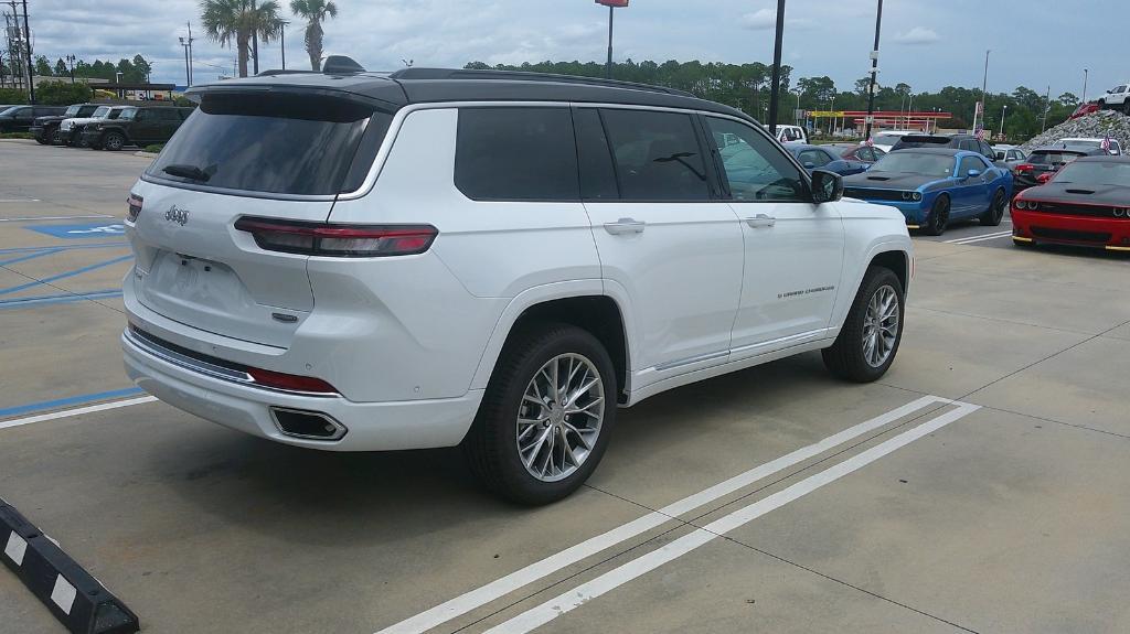 new 2024 Jeep Grand Cherokee L car, priced at $53,547