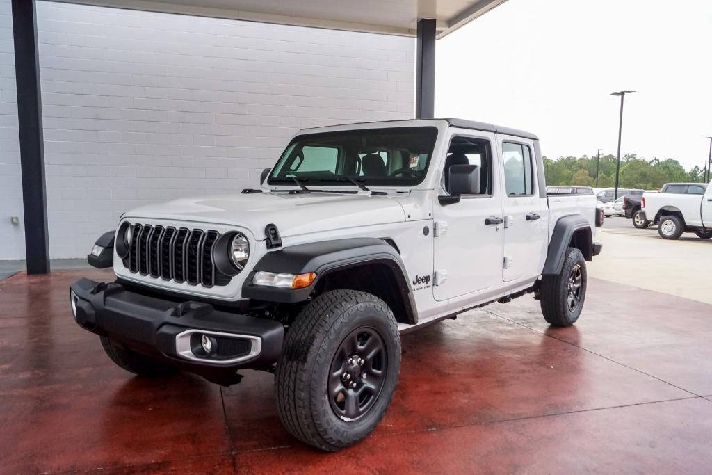 new 2024 Jeep Gladiator car, priced at $43,401