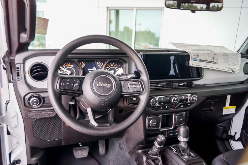 new 2024 Jeep Gladiator car, priced at $43,401