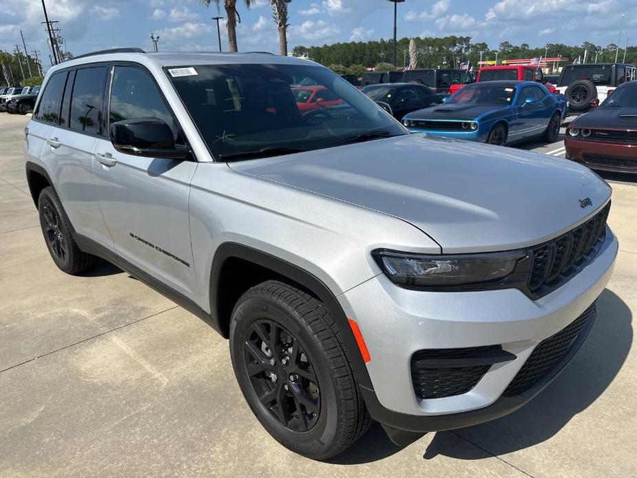 new 2024 Jeep Grand Cherokee car, priced at $40,643