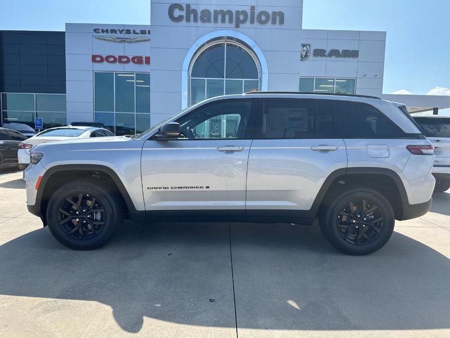 new 2024 Jeep Grand Cherokee car, priced at $40,643