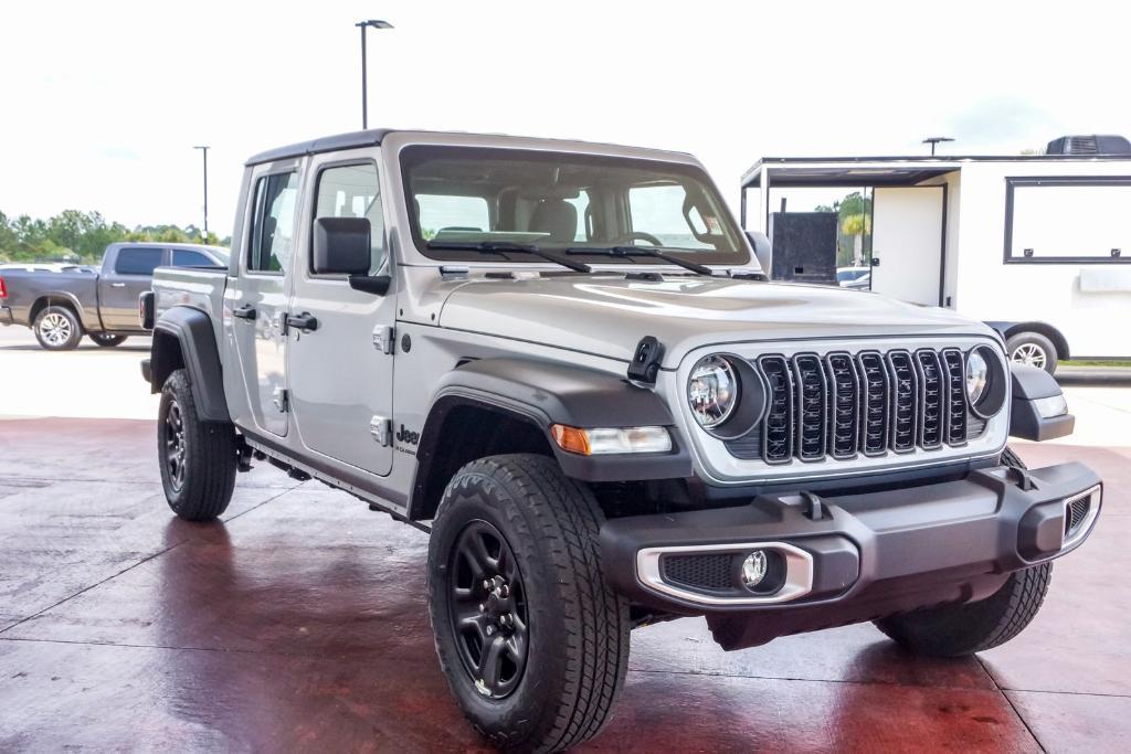 new 2024 Jeep Gladiator car, priced at $43,948