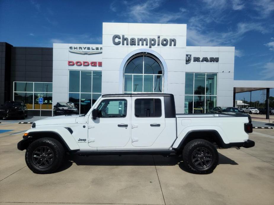 used 2024 Jeep Gladiator car, priced at $40,540