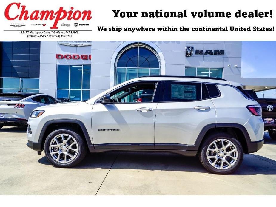 new 2024 Jeep Compass car, priced at $32,248