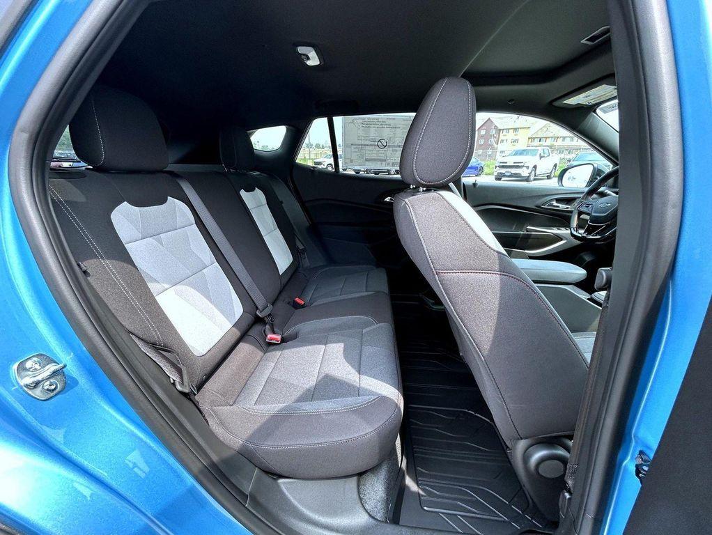 new 2025 Chevrolet Trax car, priced at $25,655