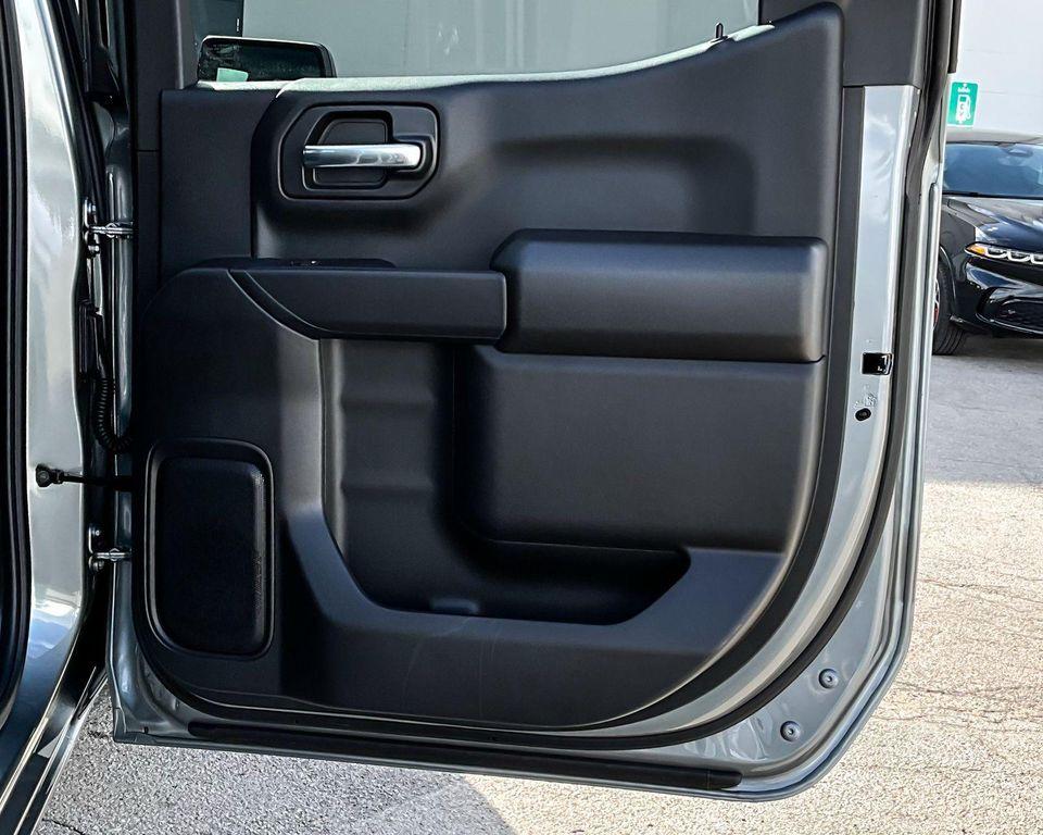 new 2025 Chevrolet Silverado 1500 car, priced at $43,767