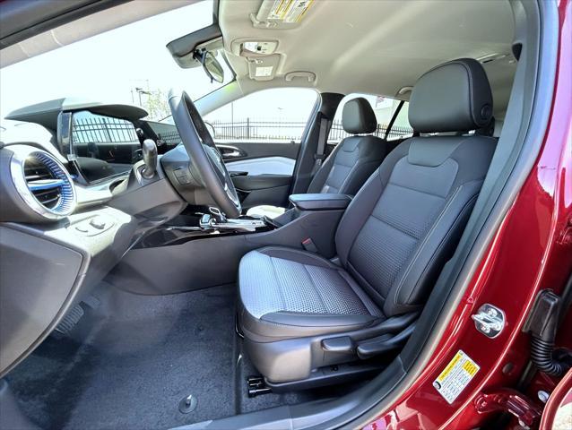 new 2025 Chevrolet Trax car, priced at $25,284