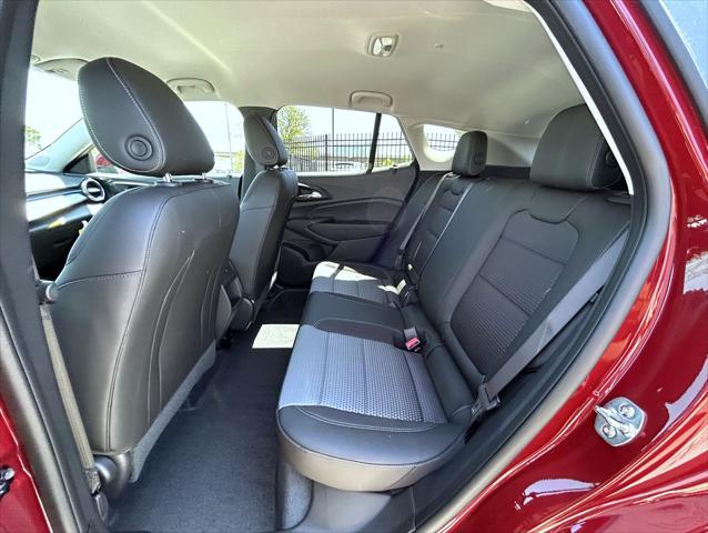 new 2025 Chevrolet Trax car, priced at $25,284