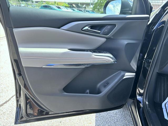 new 2025 Chevrolet Traverse car, priced at $43,850