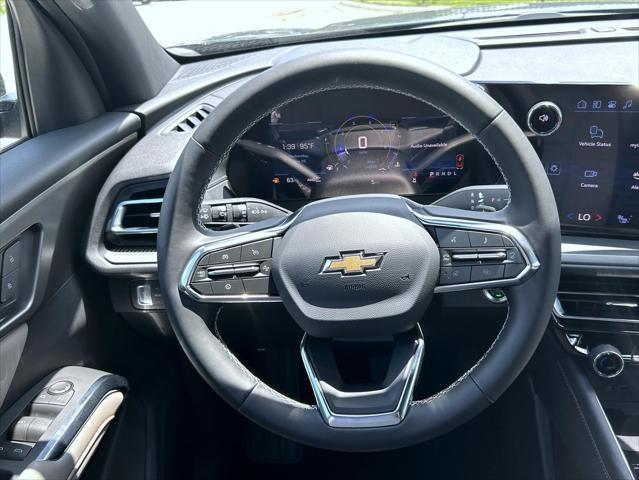 new 2025 Chevrolet Traverse car, priced at $43,850