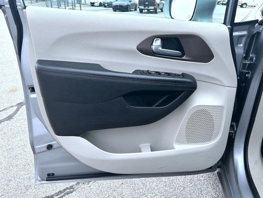 used 2017 Chrysler Pacifica car, priced at $13,198