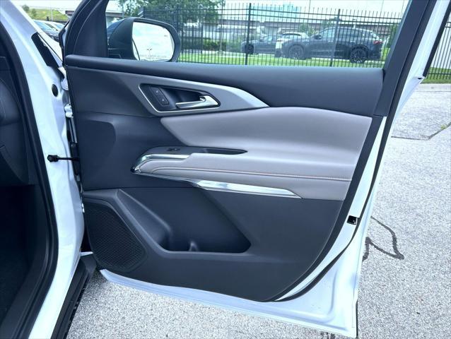 new 2025 Chevrolet Traverse car, priced at $43,385
