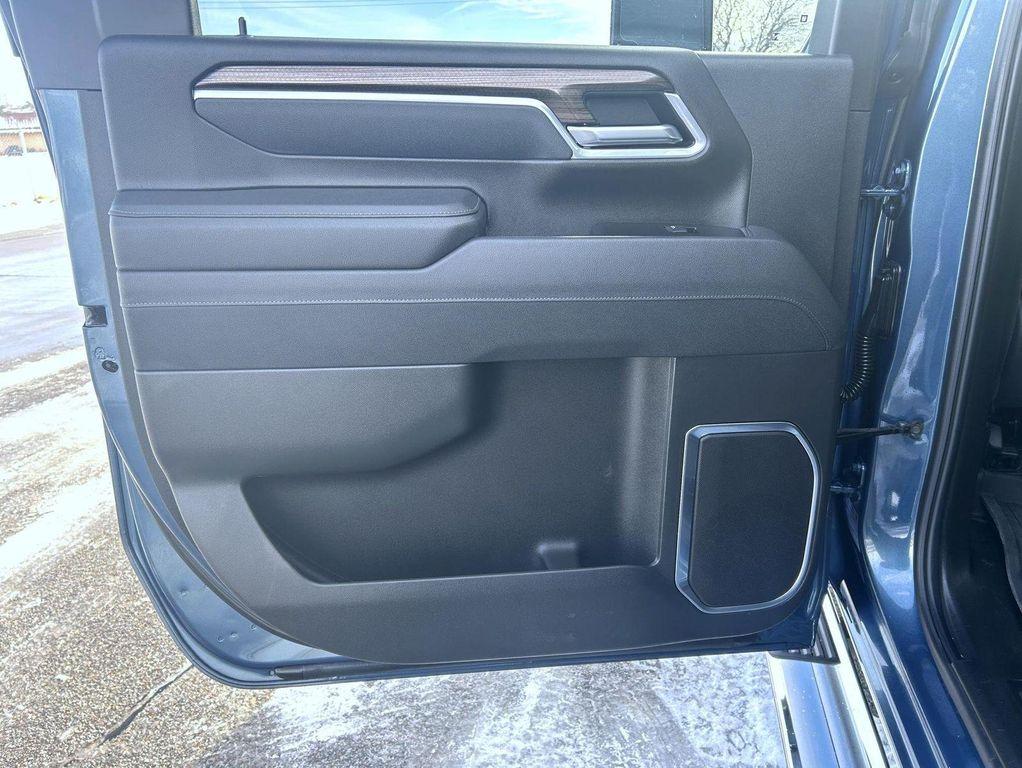 used 2025 Chevrolet Silverado 2500 car, priced at $63,940