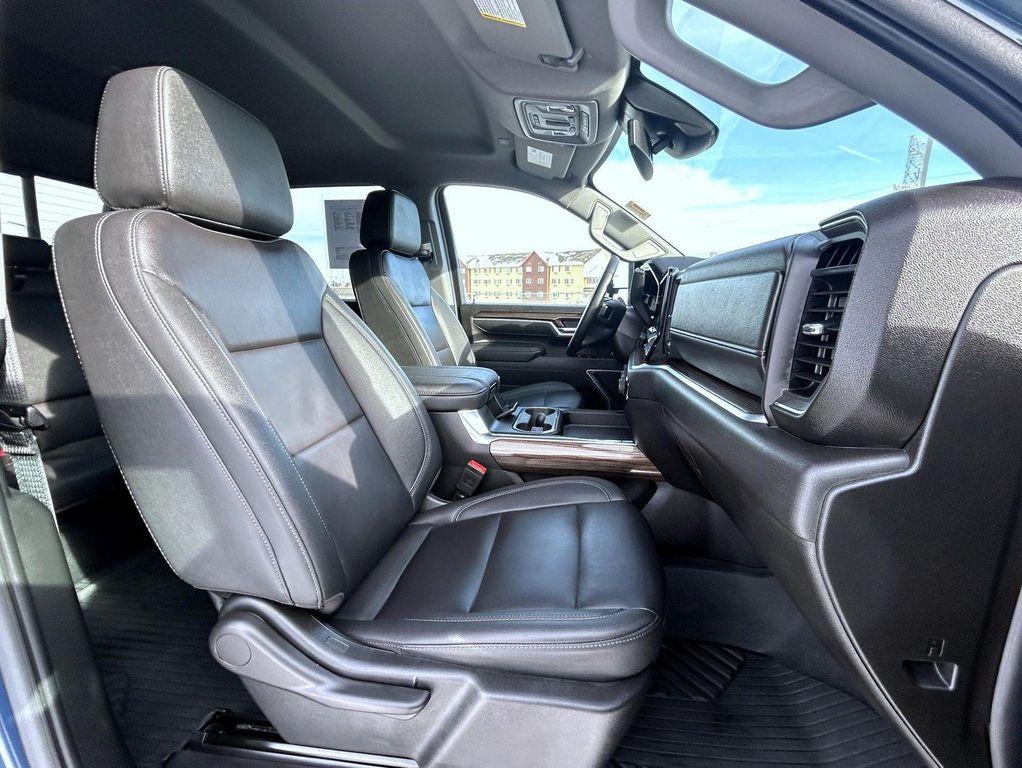 used 2025 Chevrolet Silverado 2500 car, priced at $63,940