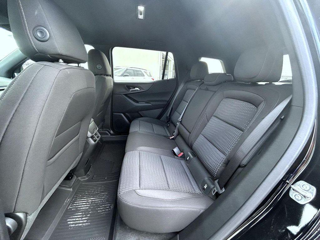 new 2026 Chevrolet Equinox car, priced at $32,118