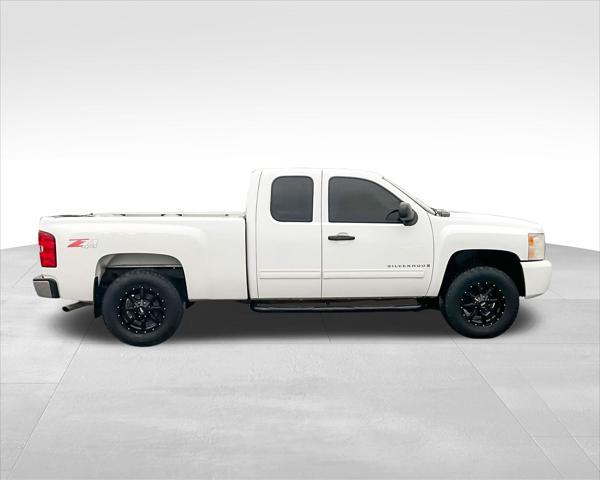 used 2009 Chevrolet Silverado 1500 car, priced at $9,995