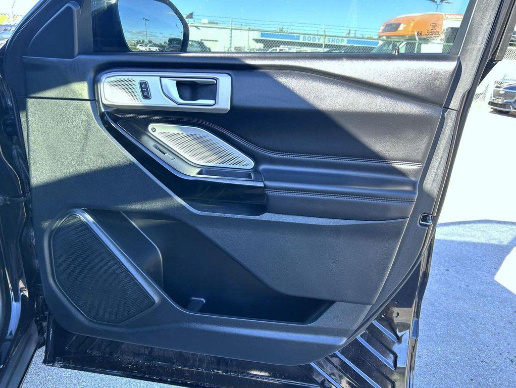 used 2023 Ford Explorer car, priced at $43,104