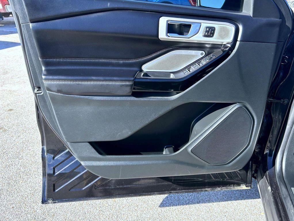 used 2023 Ford Explorer car, priced at $43,104