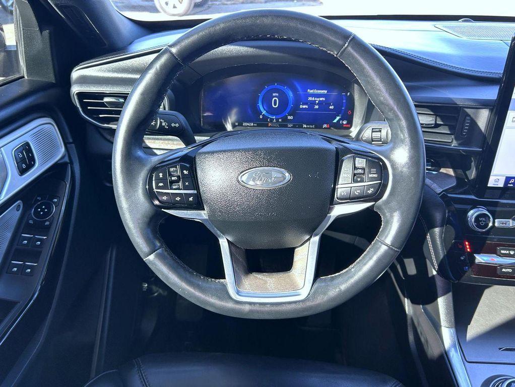 used 2023 Ford Explorer car, priced at $43,104