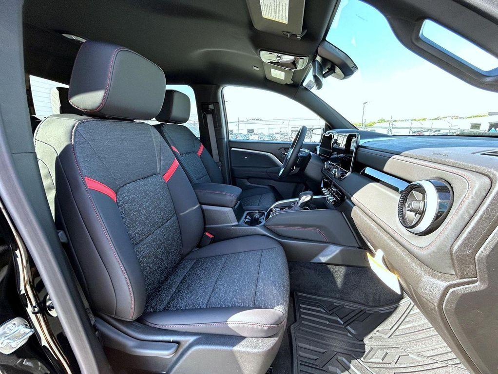 new 2026 Chevrolet Colorado car, priced at $45,280