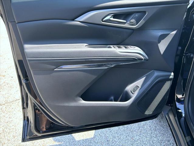 new 2025 Chevrolet Traverse car, priced at $43,850