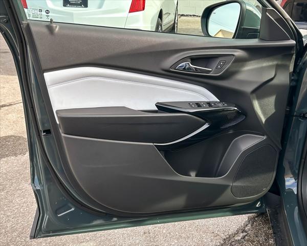 new 2025 Chevrolet Trax car, priced at $24,827