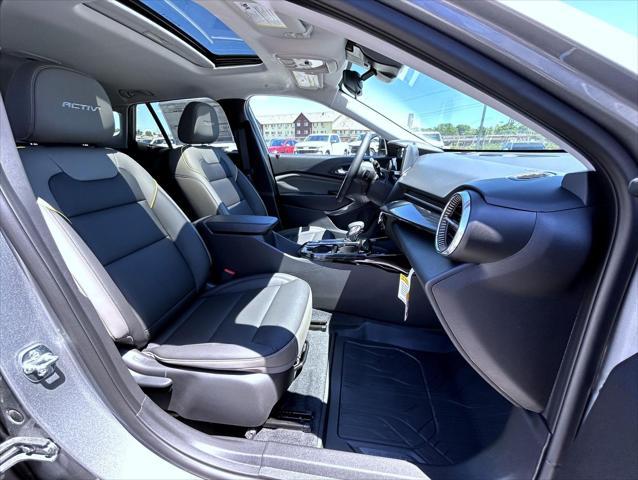 new 2025 Chevrolet Trax car, priced at $28,739