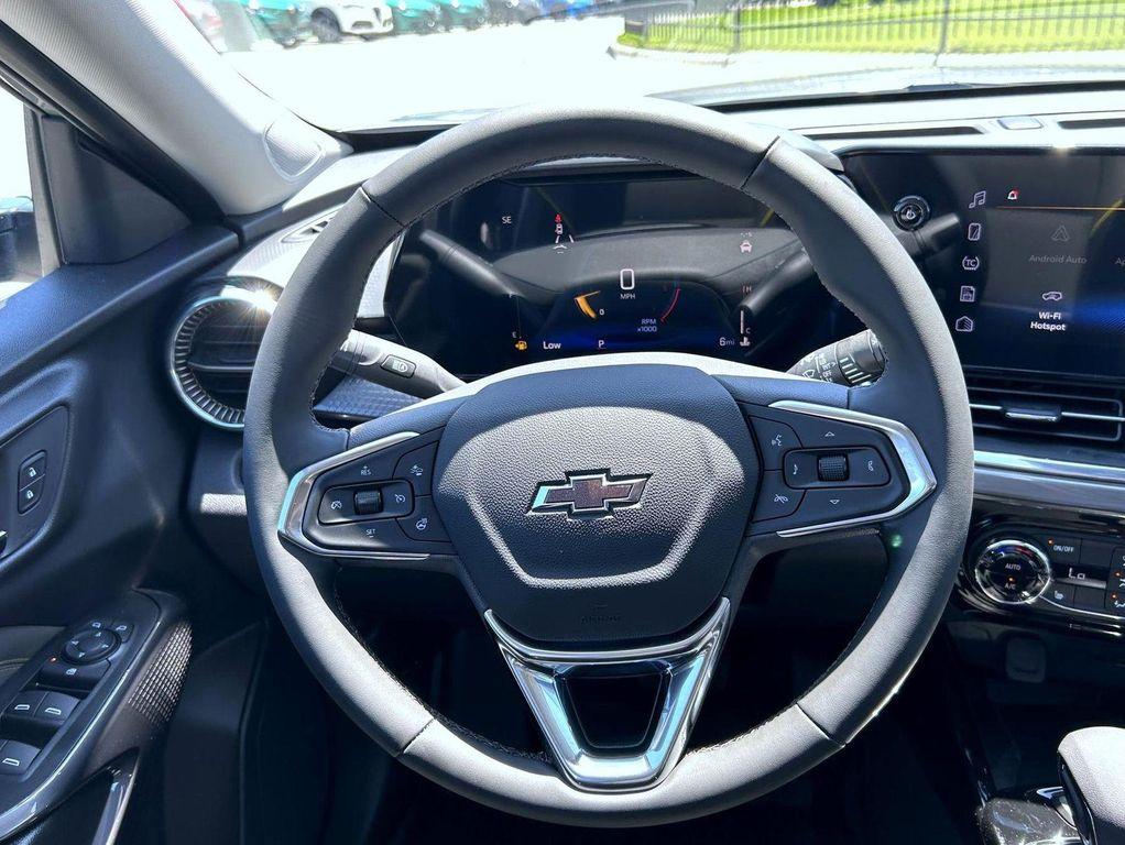 new 2025 Chevrolet Trax car, priced at $28,269
