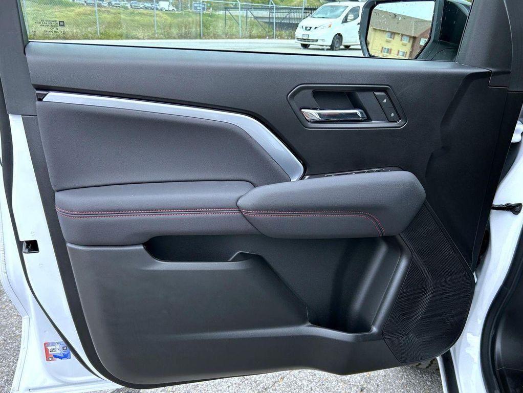 new 2026 Chevrolet Colorado car, priced at $45,083