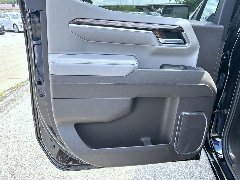 new 2025 Chevrolet Silverado 1500 car, priced at $53,642