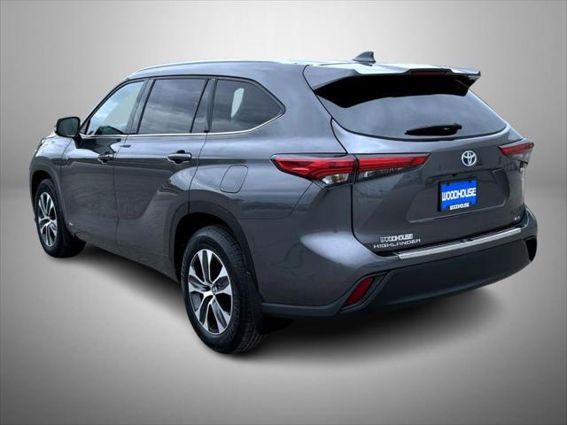 used 2022 Toyota Highlander Hybrid car, priced at $38,965