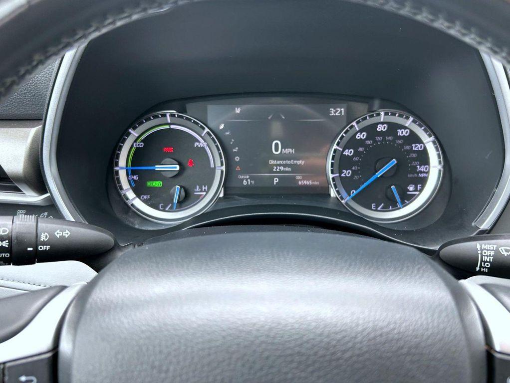 used 2022 Toyota Highlander Hybrid car, priced at $37,928