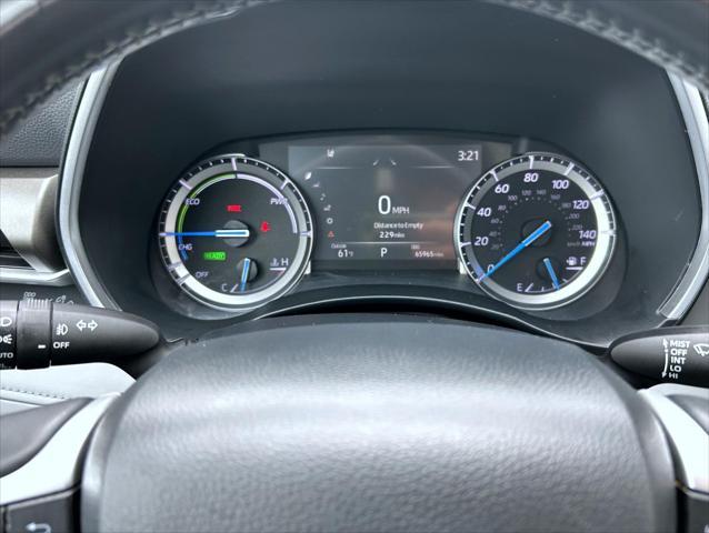 used 2022 Toyota Highlander Hybrid car, priced at $38,965
