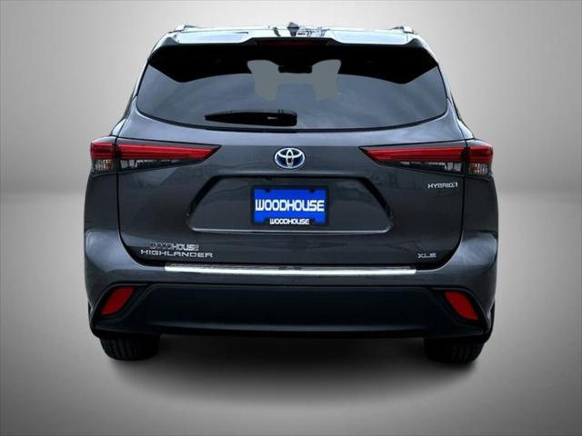 used 2022 Toyota Highlander Hybrid car, priced at $38,965