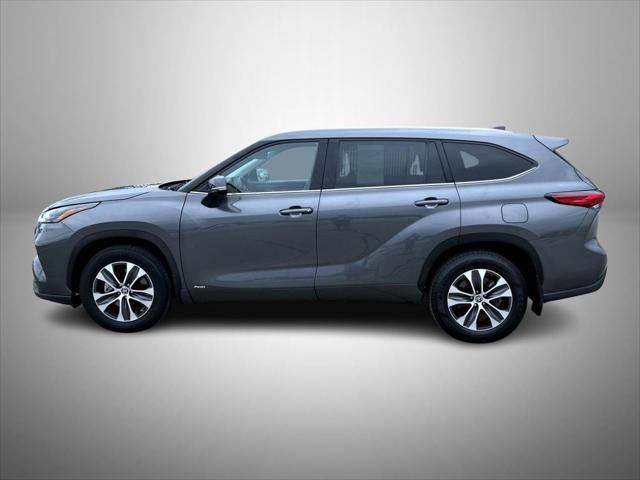 used 2022 Toyota Highlander Hybrid car, priced at $38,965