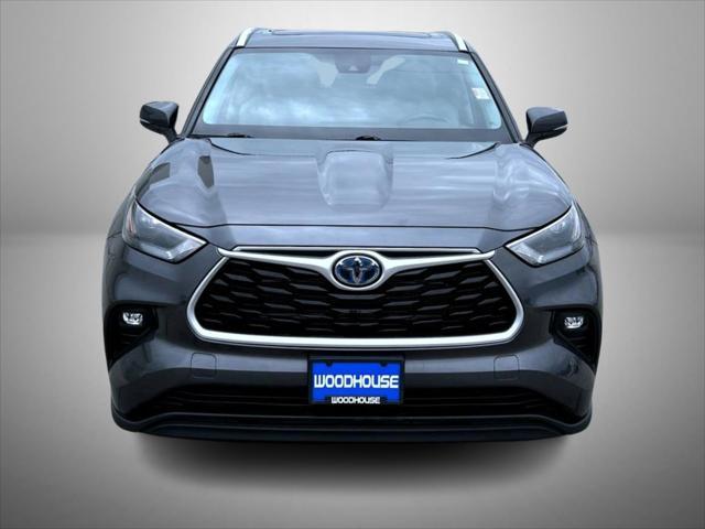 used 2022 Toyota Highlander Hybrid car, priced at $38,965