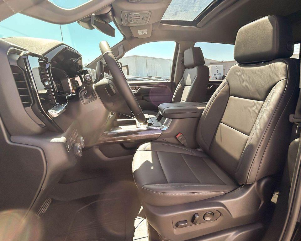 new 2025 Chevrolet Silverado 2500 car, priced at $77,394