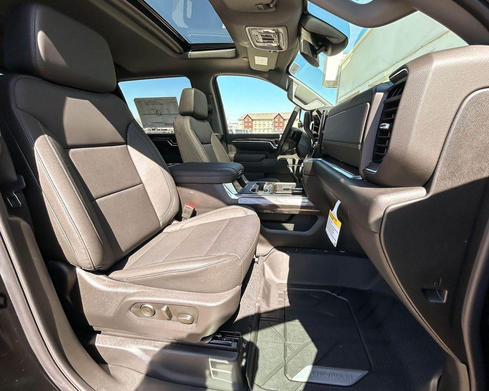 new 2025 Chevrolet Silverado 2500 car, priced at $77,394