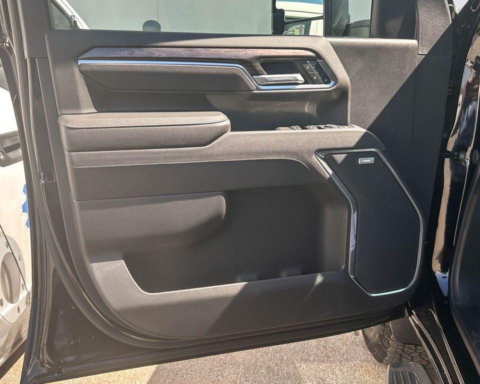 new 2025 Chevrolet Silverado 2500 car, priced at $77,394