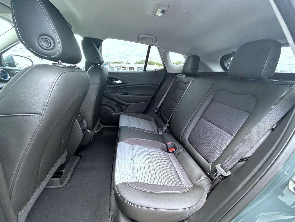new 2025 Chevrolet Trax car, priced at $25,423