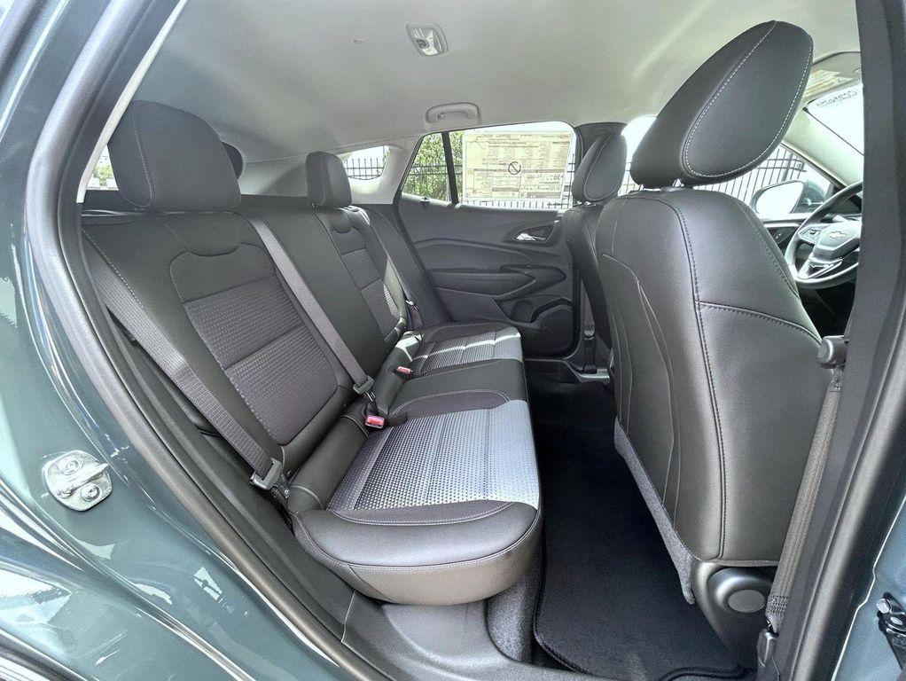new 2025 Chevrolet Trax car, priced at $25,423