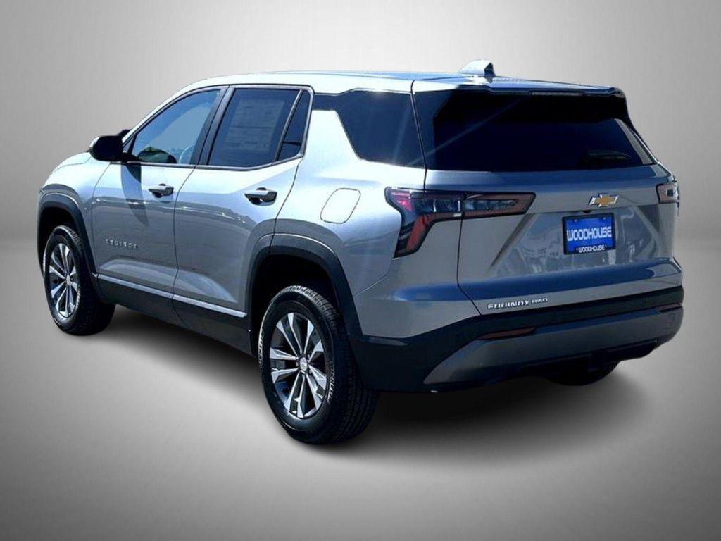 new 2026 Chevrolet Equinox car, priced at $31,998