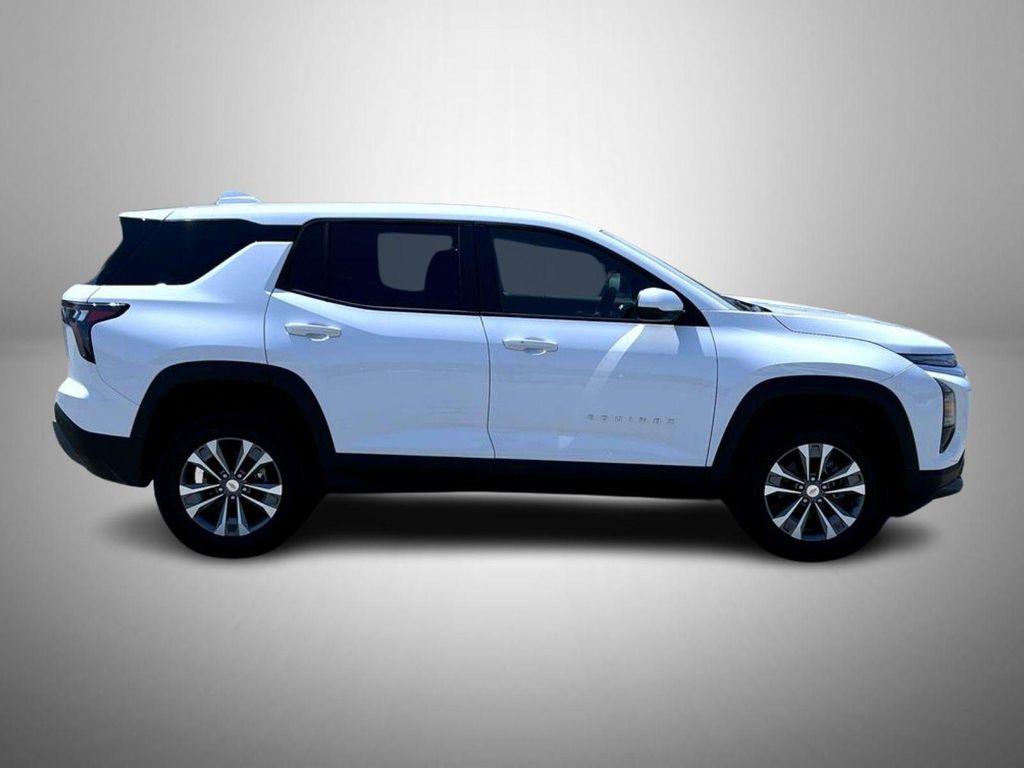new 2026 Chevrolet Equinox car, priced at $32,294